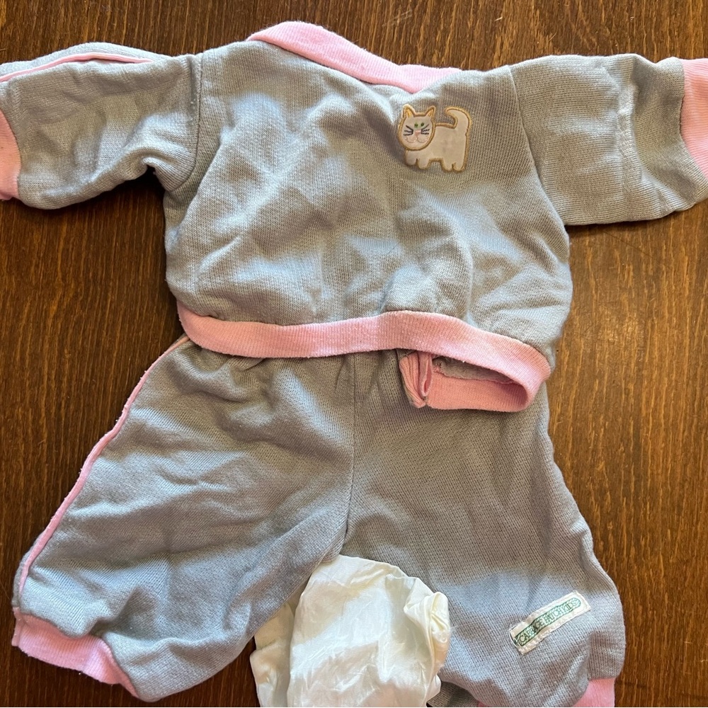 Lot of Cabbage Patch Doll Clothes - Picture 12 of 13